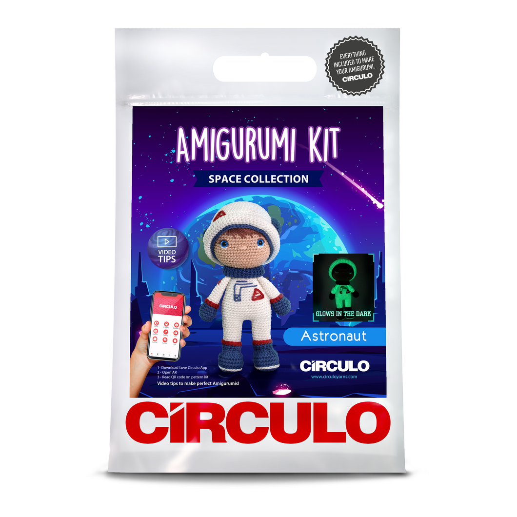 Circulo Space Glow in the Dark Crochet Kit - Astronaut