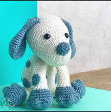 Load image into Gallery viewer, Hardicraft Brix Puppy Crochet Kit
