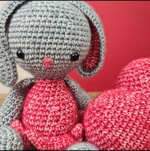 Hardicraft Pippa Bunny Crochet Kit